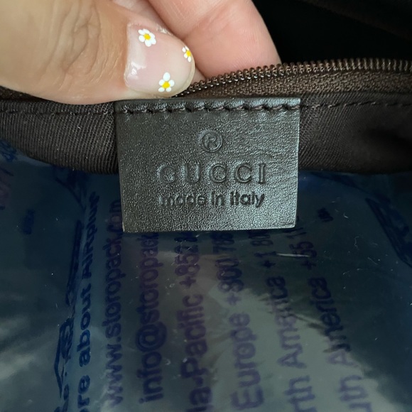Authentic Gucci Medium Canvas GG Logo Hobo - Picture 6 of 13